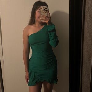 Elegant Green One-Shoulder Dress